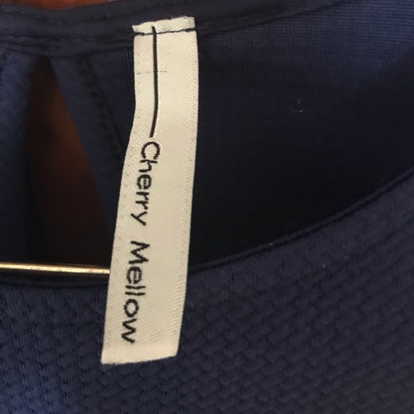 Cherry mellow mini dress - Picture 2 of 6